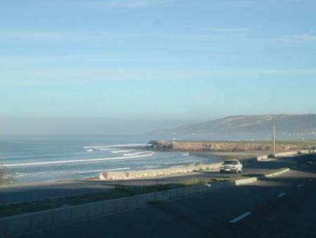 ca c est la plage d aourire il est loin dagadir 20km